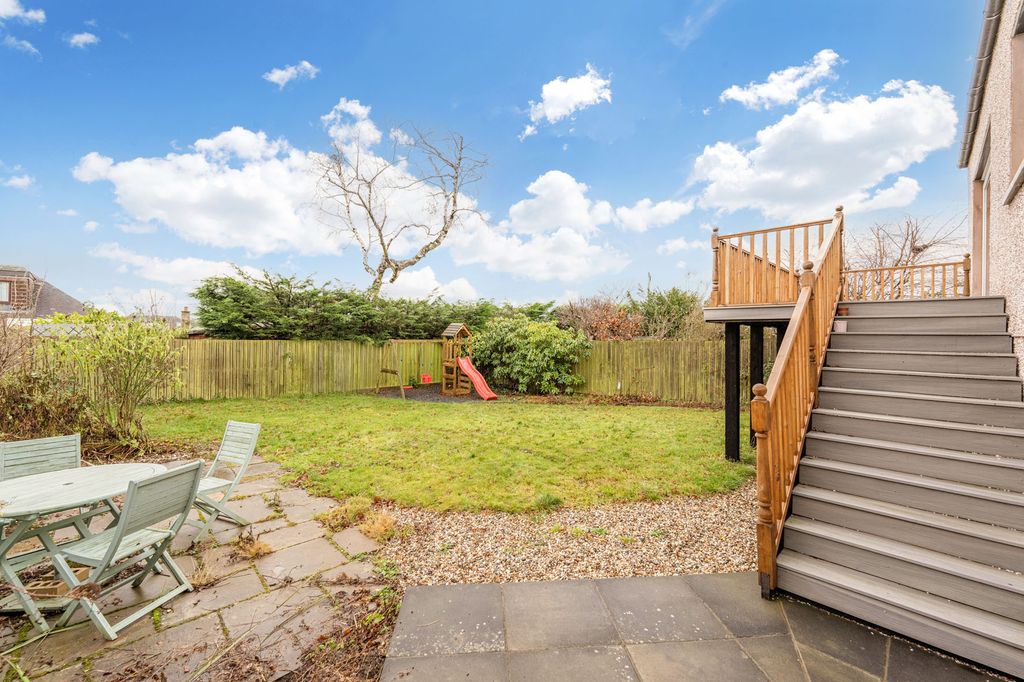 Additional image 26 of 4 bed detached bungalow for sale11 Craigmount Terrace, Corstorphine, Edinburgh EH12
