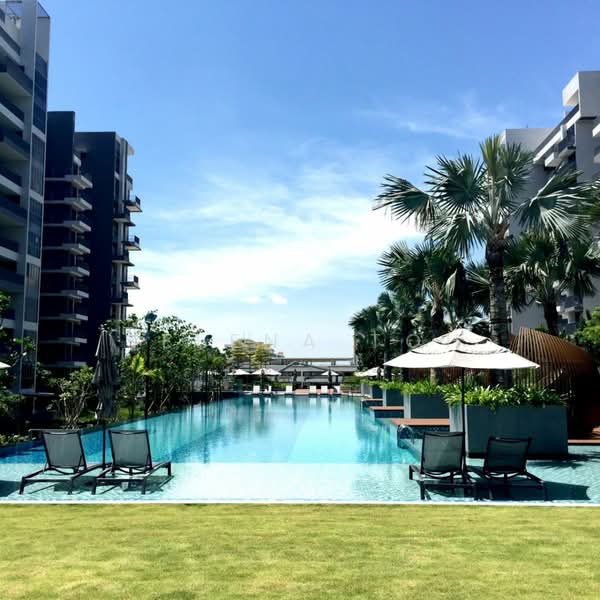 24 Bedok North Drive photo 3