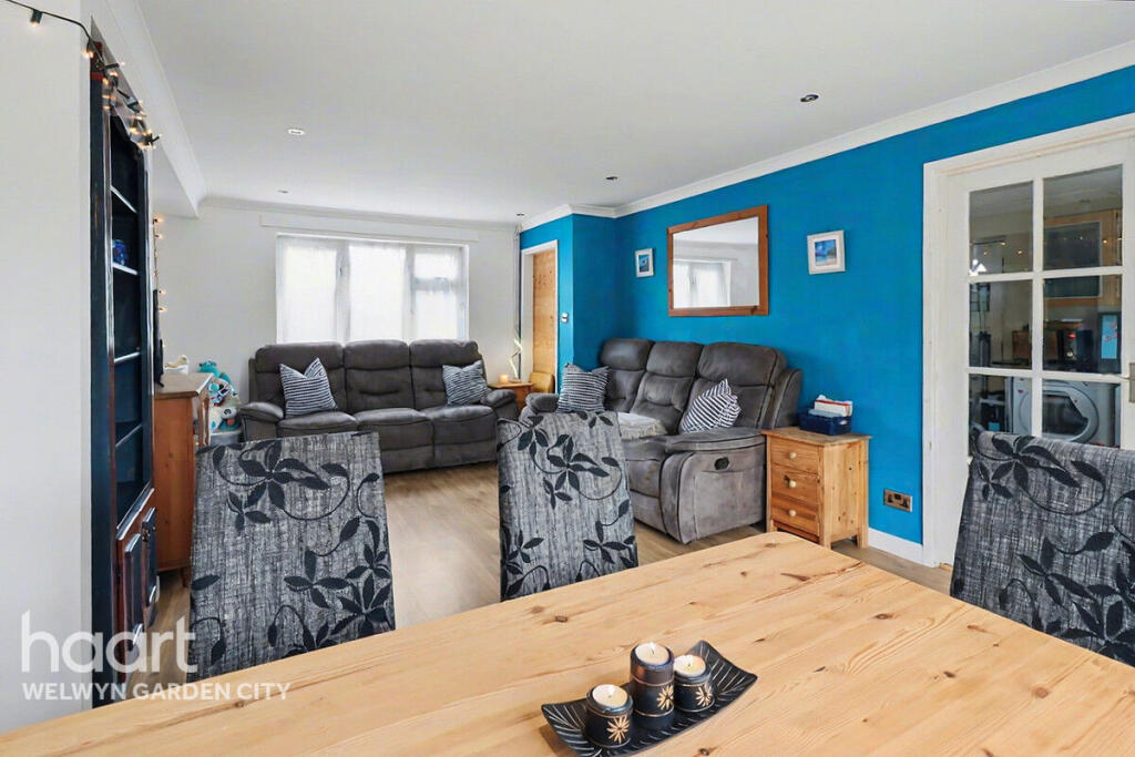 Ryelands, Welwyn Garden City photo 4