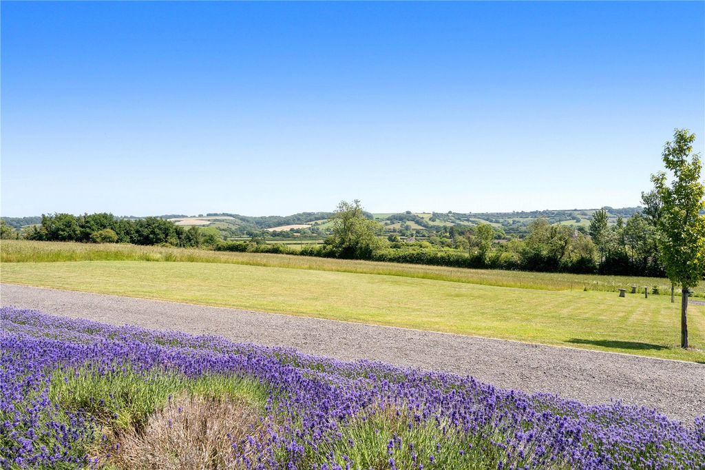 Additional image 2 of 4 bed equestrian for saleDoynton, South Glos BS30