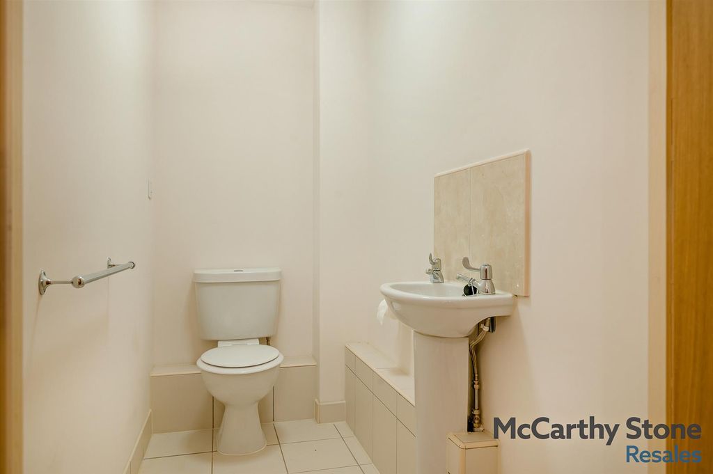 Additional image 6 of 2 bed flat for saleCabot Court, Bath Road, Longwell Green, Bristol BS30