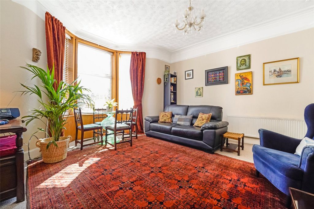 Additional image 3 of 2 bed flat for saleBrisbane Road, Largs, North Ayrshire KA30