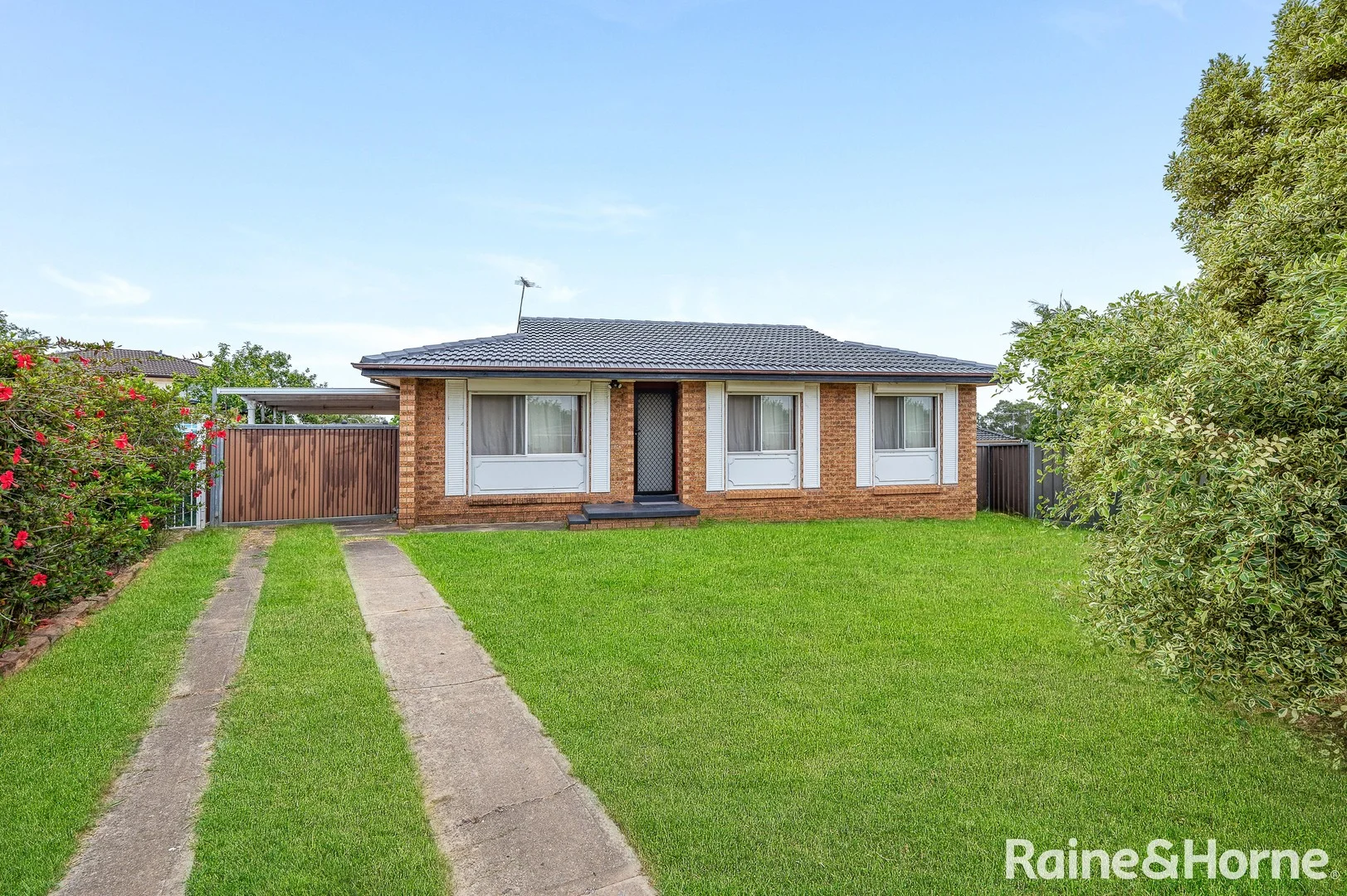 16 Talbot Place, Ingleburn NSW 2565