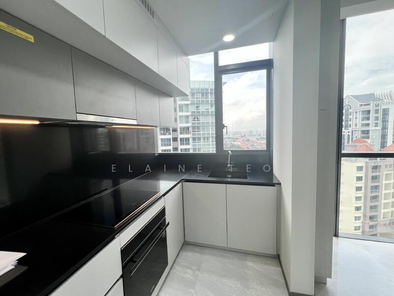 1 Meyer Place photo 5