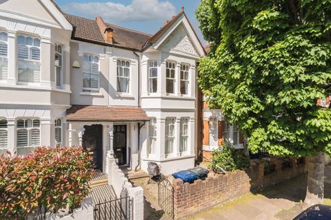 St. Kilda Road, Northfields W13