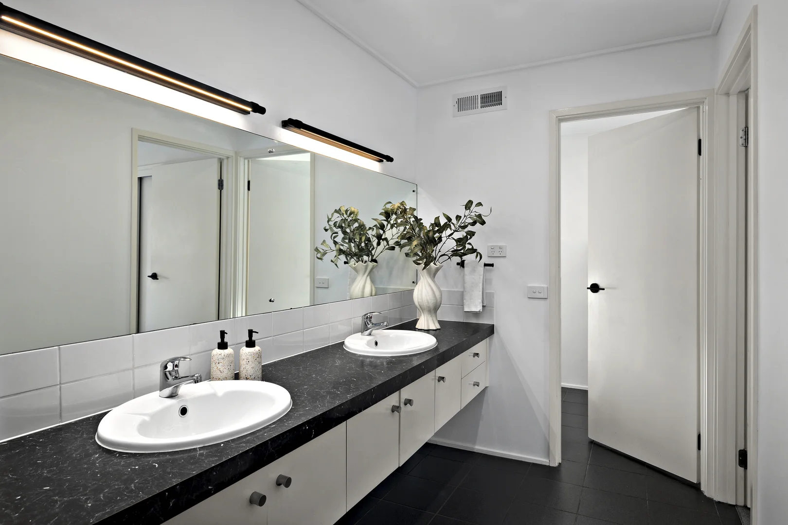Additional image 8 of 60 Rosedale Grove, Frankston South VIC 3199