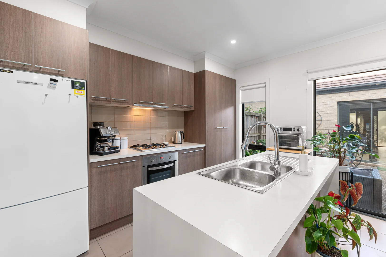 77 Lyndarum Drive, Epping VIC 3076 photo 3