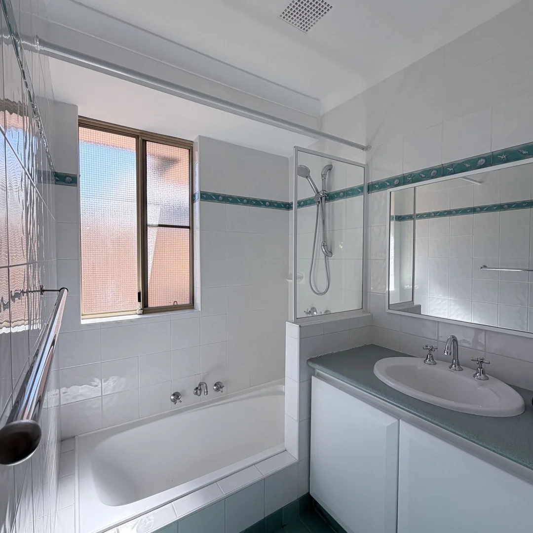 Additional image 15 of 16 Gazelle Place, Marangaroo WA 6064