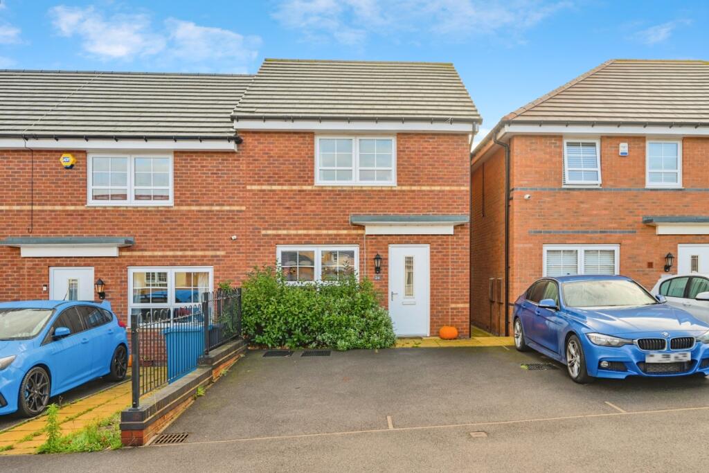 Bingley Avenue, Tamworth, Staffordshire, B78
