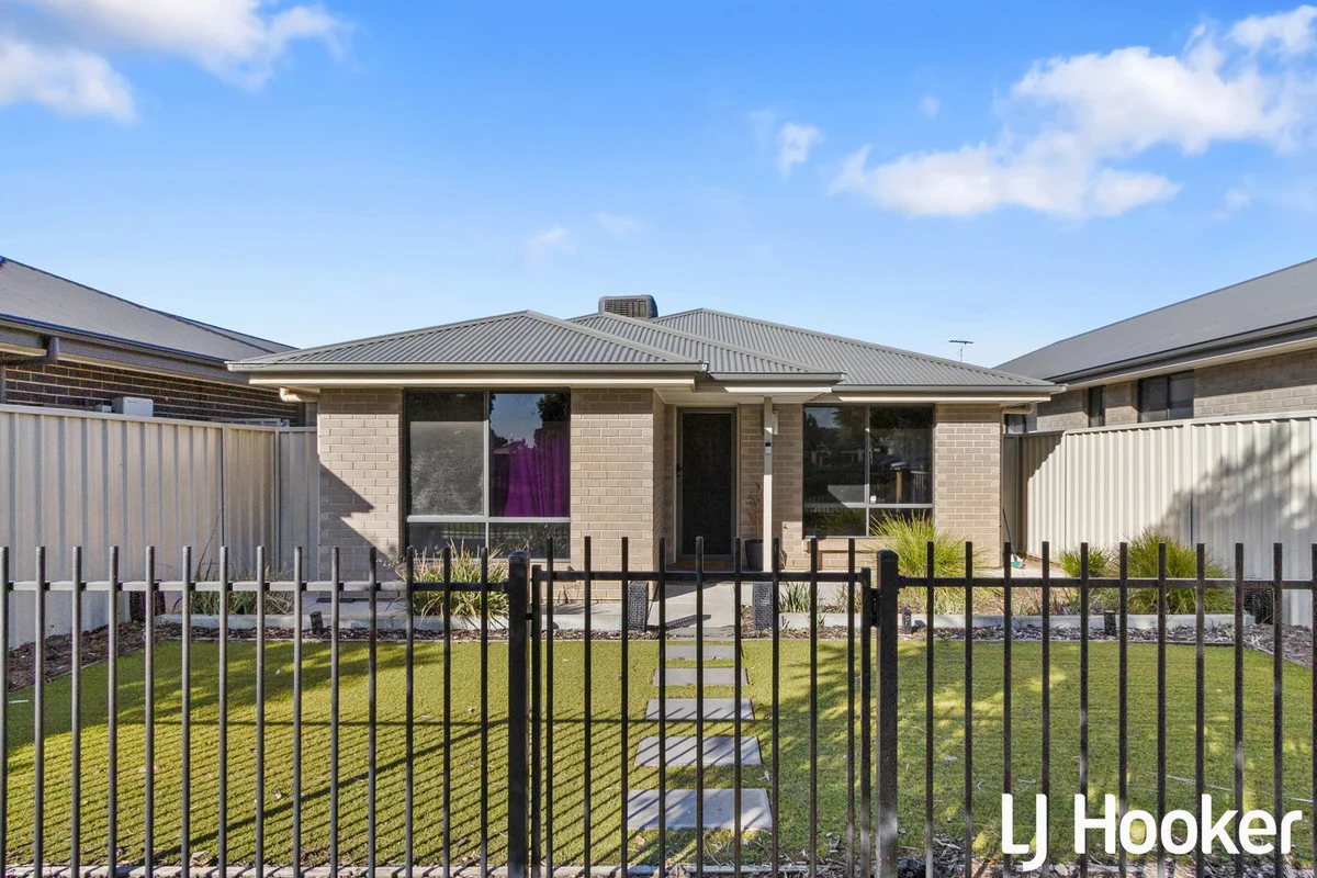 5 Almandine Lane, Munno Para West SA 5115