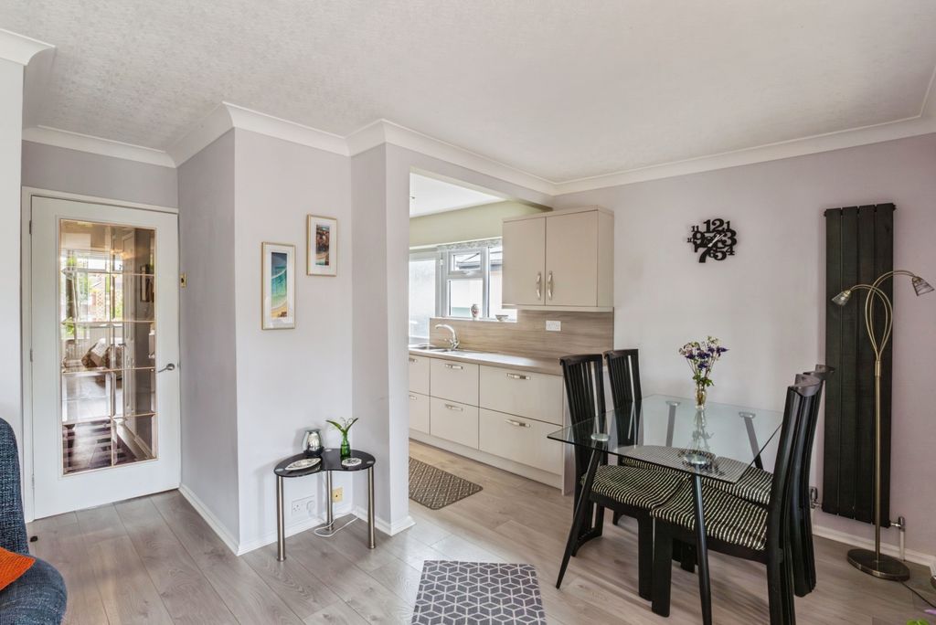 Additional image 8 of 2 bed semi-detached bungalow for saleLomond Avenue, Lytham St. Annes FY8