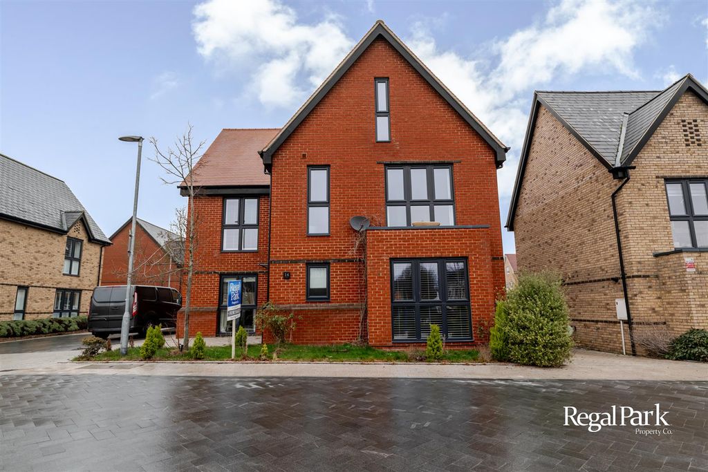 Additional image 35 of 5 bed detached house for saleMemorial Way, Peterborough PE3