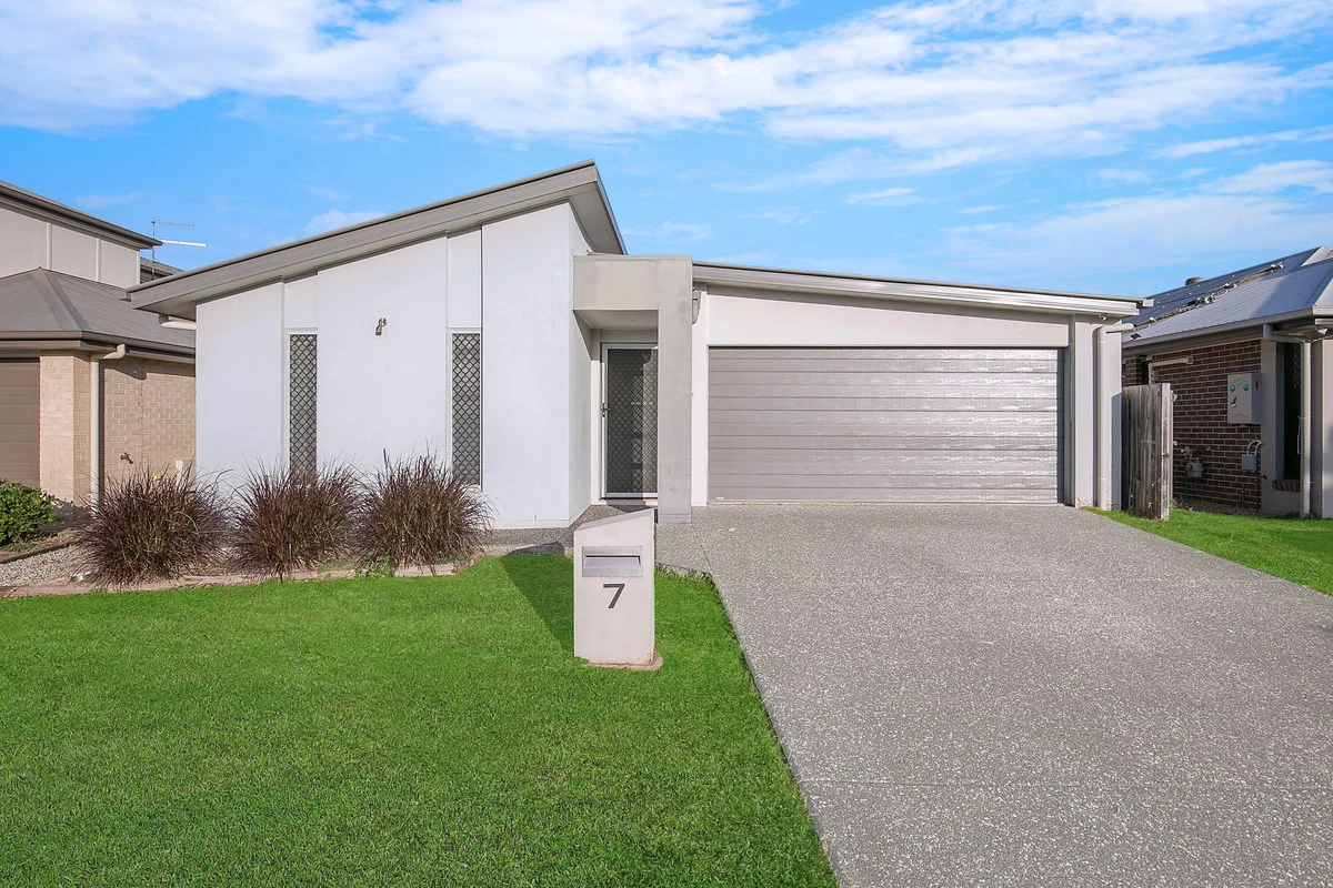 7 Wedge Tail Court, Griffin QLD 4503