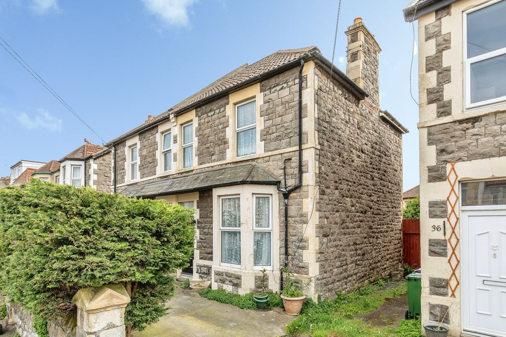3 bed semi-detached house for saleSandford Road, Weston-Super-Mare BS23