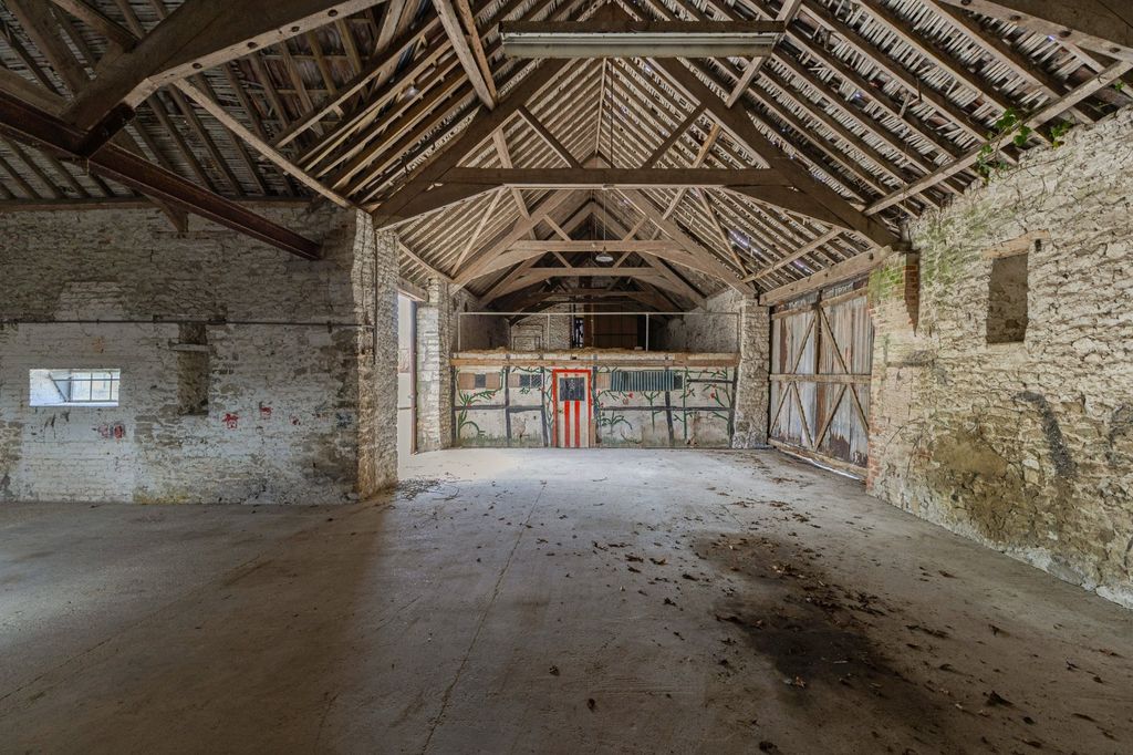 Additional image 13 of 5 bed property for saleCharnage, Mere, Warminster, Wiltshire BA12