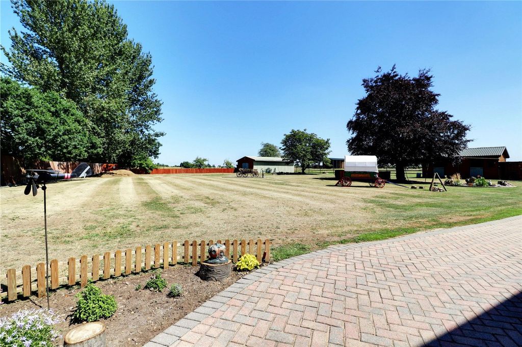 Additional image 44 of 6 bed detached house for saleGodnow Bridge, Crowle DN17