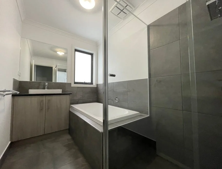 Additional image 25 of 1, 2 & 3/121 Sobraon Street, Shepparton VIC 3630