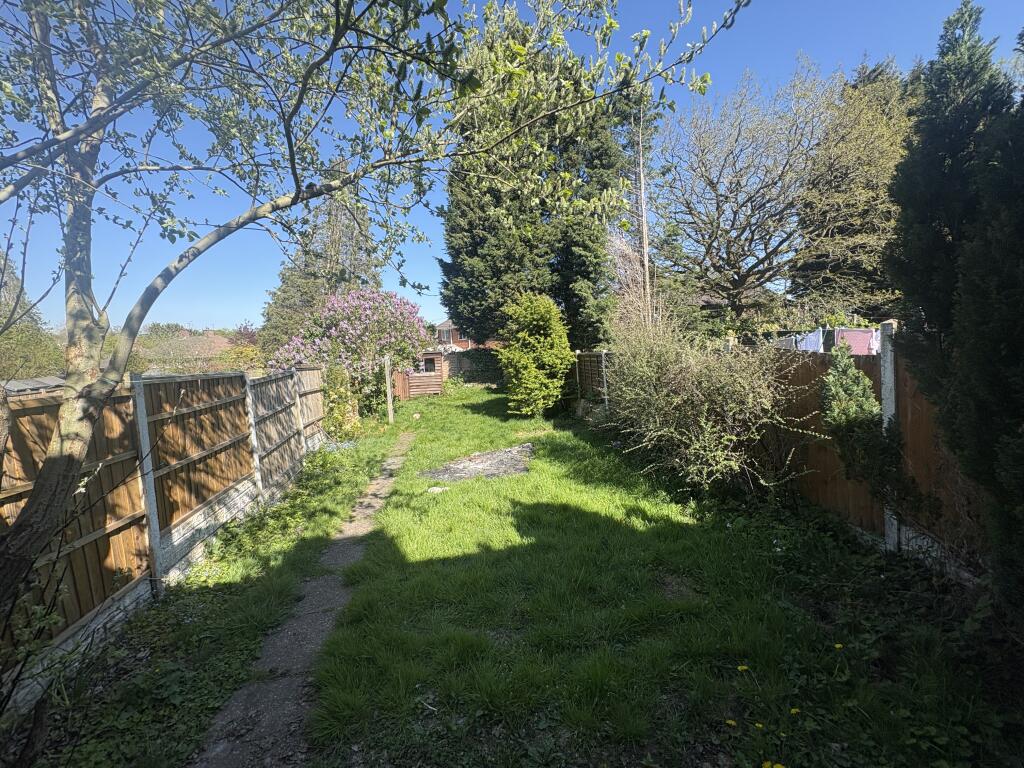 West Boulevard, Quinton