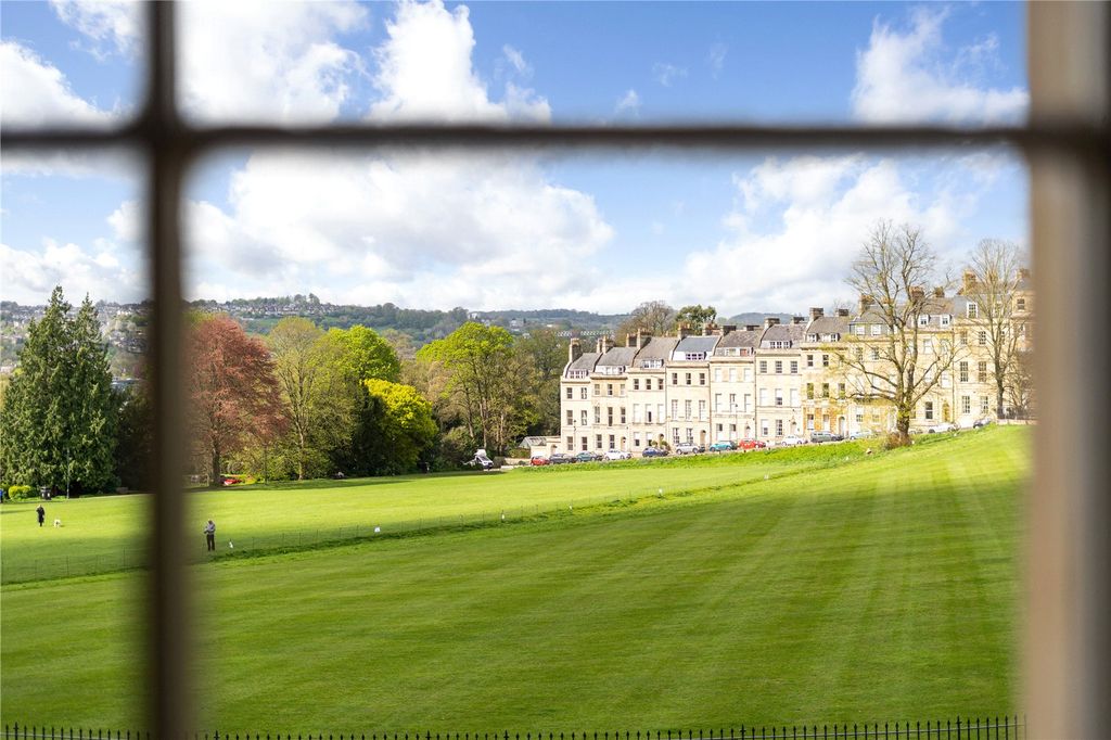 Additional image 9 of 7 bed terraced house for saleRoyal Crescent, Bath, Somerset BA1