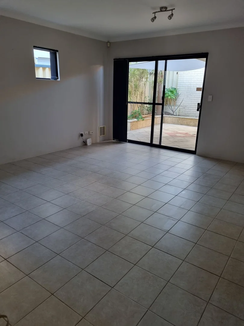 Additional image 12 of 140a Ravenscar Street, Doubleview WA 6018