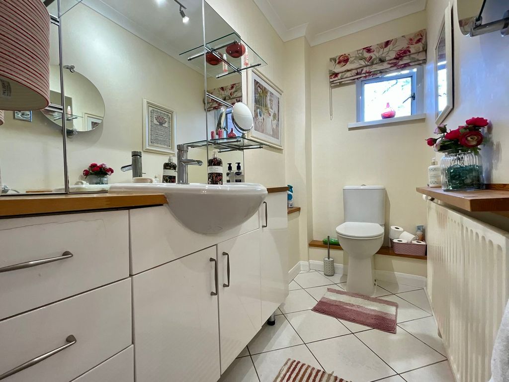 Additional image 8 of 2 bed flat for saleHafod Court, Stow Park Crescent, Newport NP20