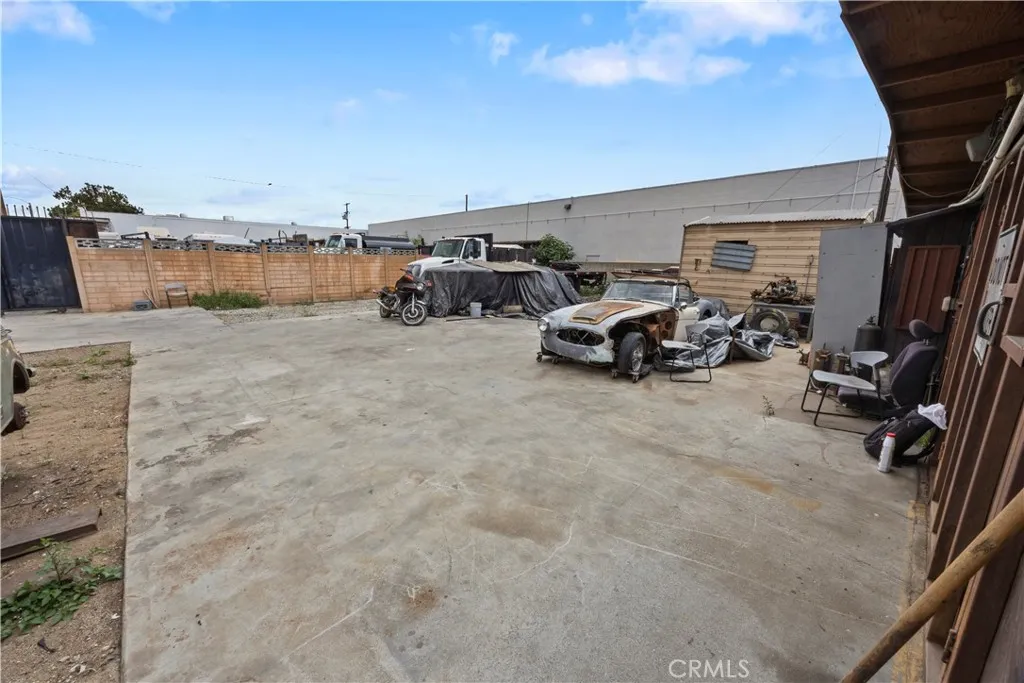 2052 Mountain View Rd, South El Monte, CA 91733