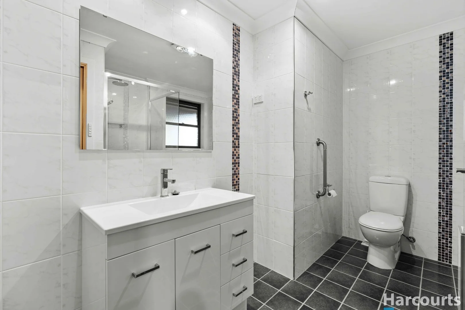 Additional image 10 of 231 Paterson Road, Bolwarra Heights NSW 2320