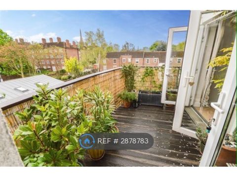 Yew Tree Court, London N16