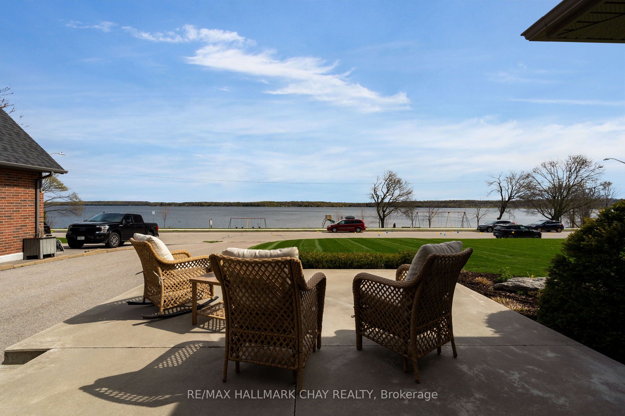 Additional image 2 of 68 Kempenfelt Drive, Barrie, ON, L4M 1C1