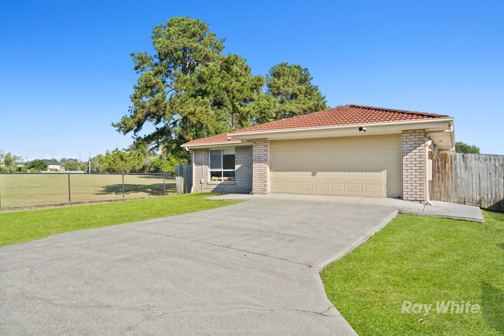 2 Lifestyle Close, Waterford West QLD 4133