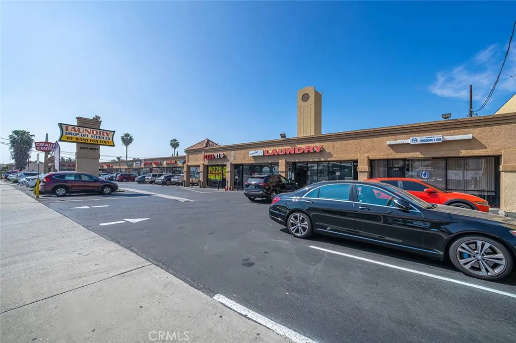 8011 Norwalk, Santa Fe Springs, CA 90606