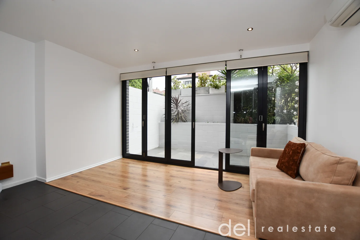1/17 Ellesmere Road, Windsor VIC 3181 photo 4
