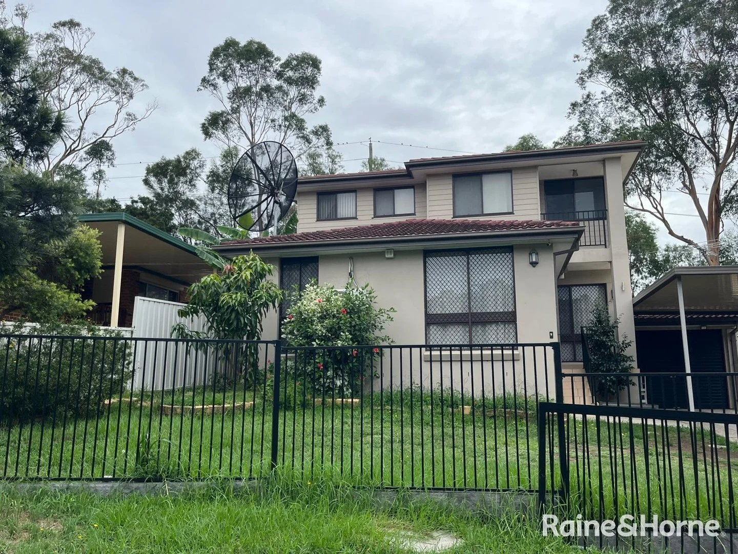 38 Gentian Avenue, Macquarie Fields NSW 2564