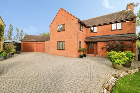 Tyle Green, Hornchurch RM11