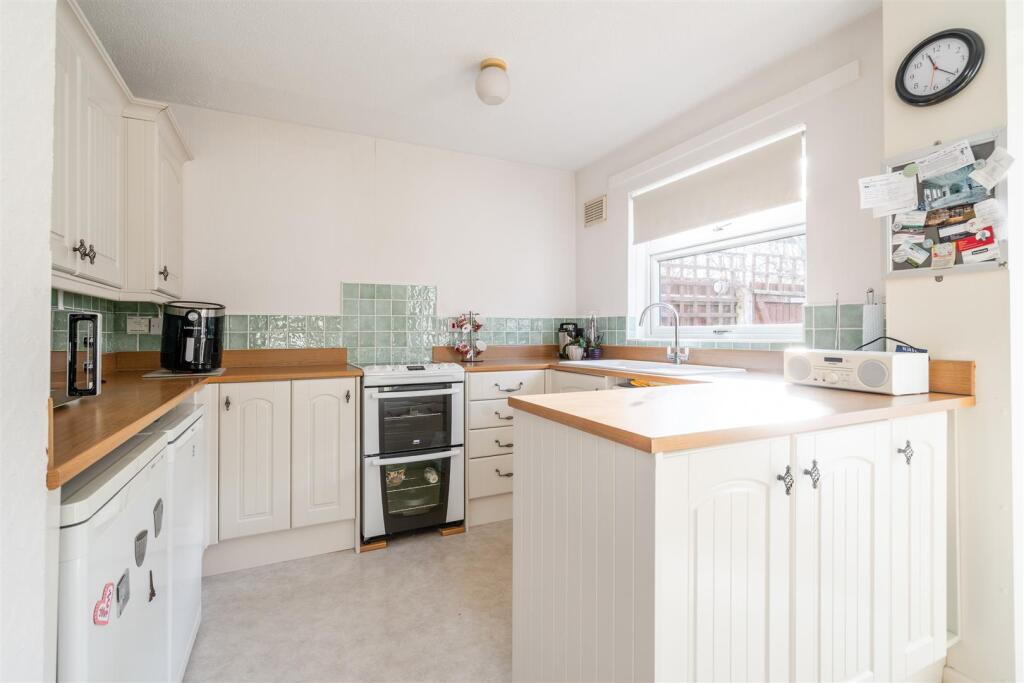 Additional image 4 of Sanfield Close, Shirley
