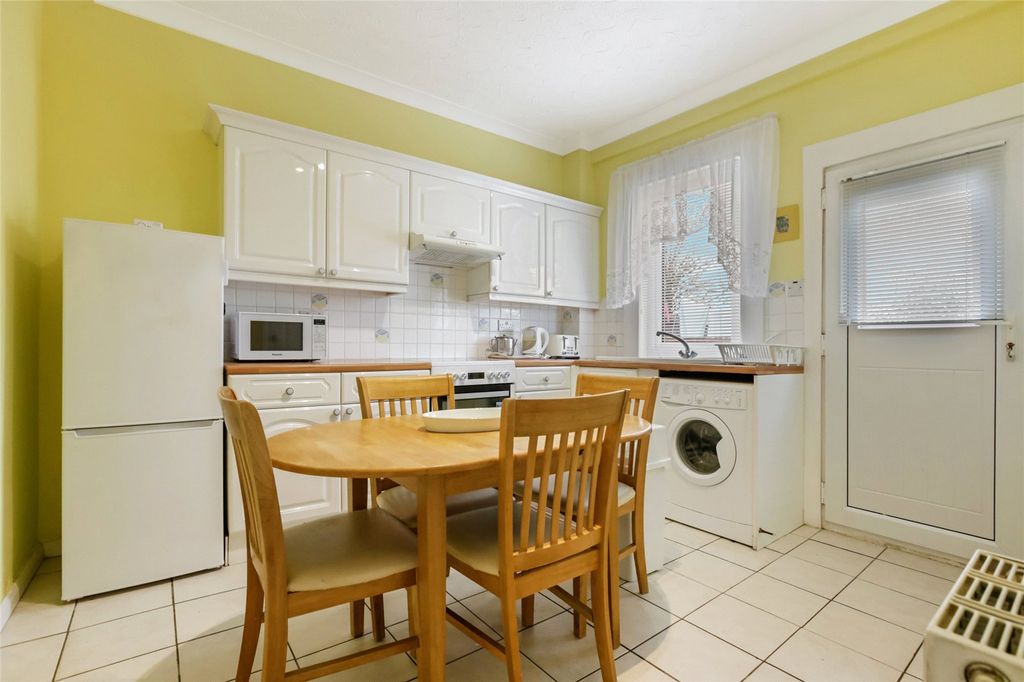 Additional image 3 of 2 bed flat for saleAndrew Drive, Clydebank, Dunbartonshire G81