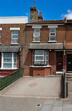 Rucklidge Avenue, London NW10
