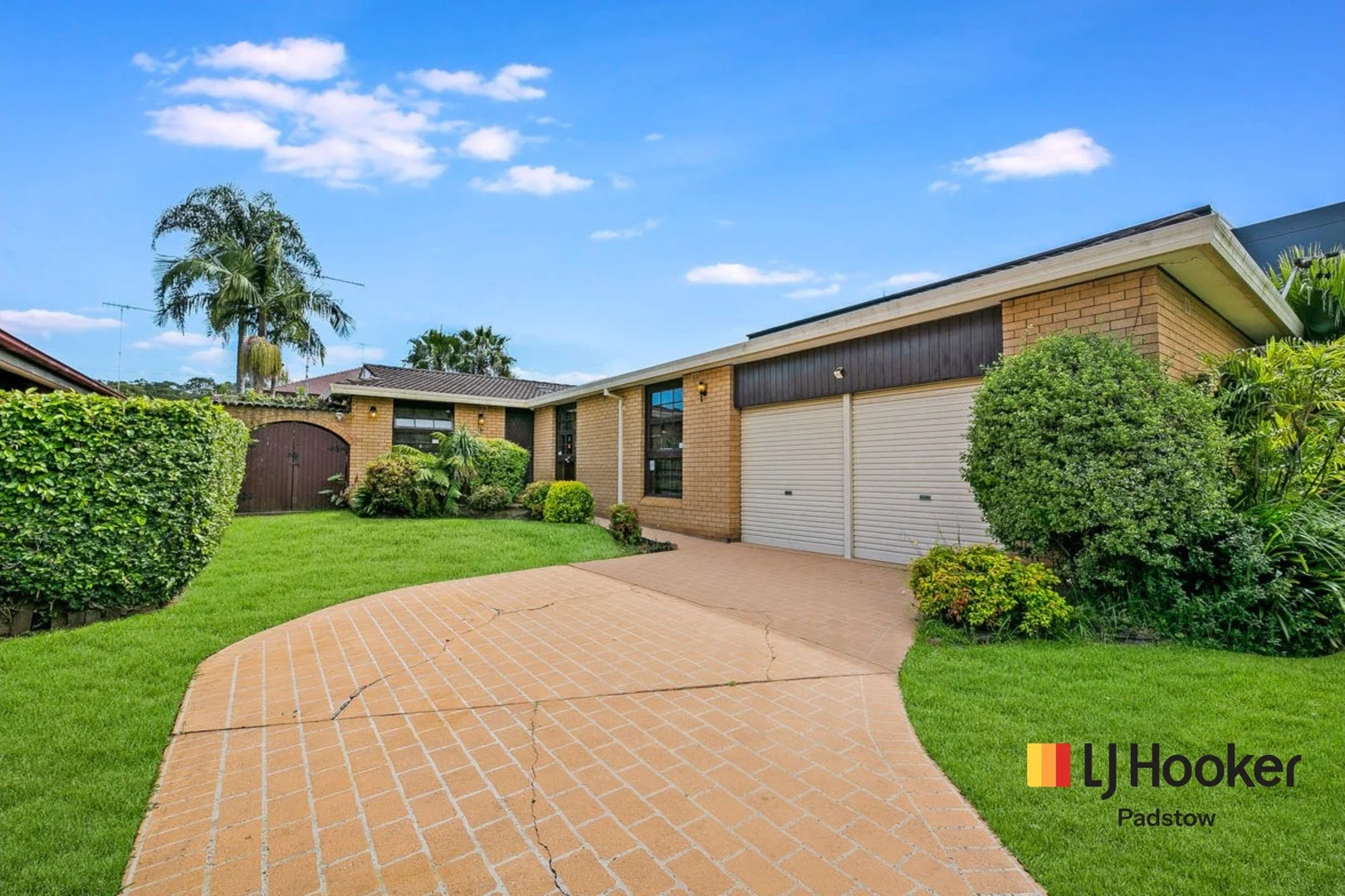 29 Jacaranda Drive, Georges Hall NSW 2198