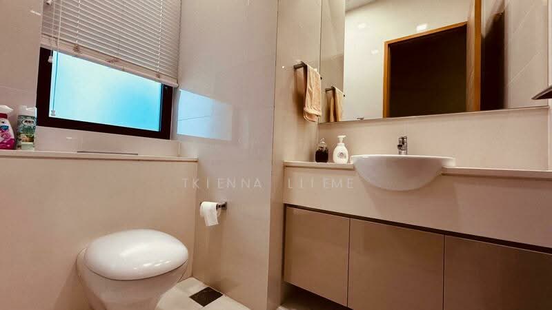 13 Leedon Heights photo 5