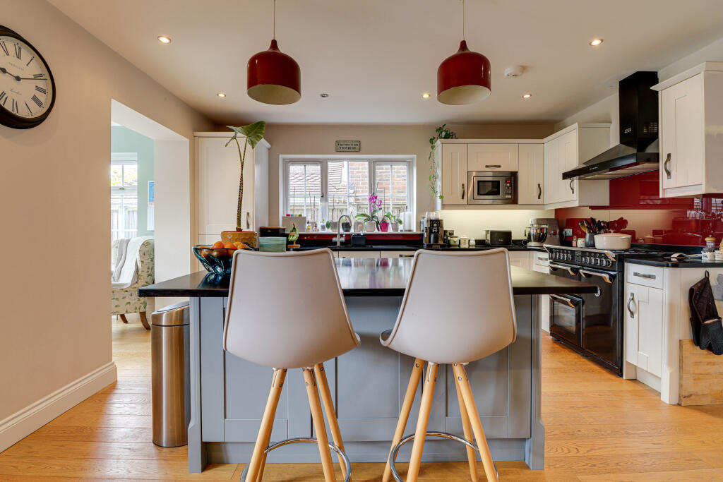 Additional image 3 of Pipers Avenue, Harpenden, Hertfordshire, AL5