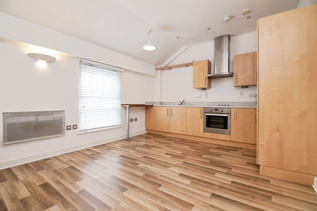 1 bed flat for saleWolverhampton Street, Walsall WS2 photo 3