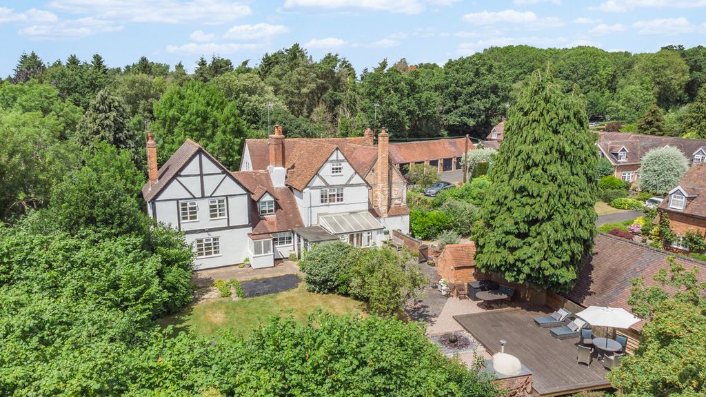 Additional image 4 of 6 bed detached house for salePratts Lane, Mappleborough Green, Warwickshire B80