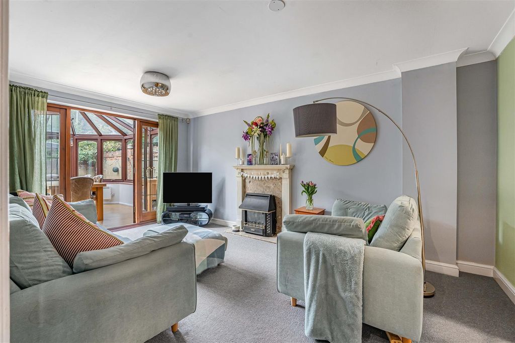 Additional image 6 of 4 bed detached house for saleRutland Gate, Maidenhead SL6
