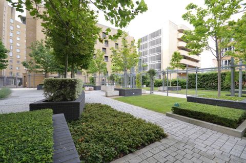 Seacon Tower, Canary Wharf E14