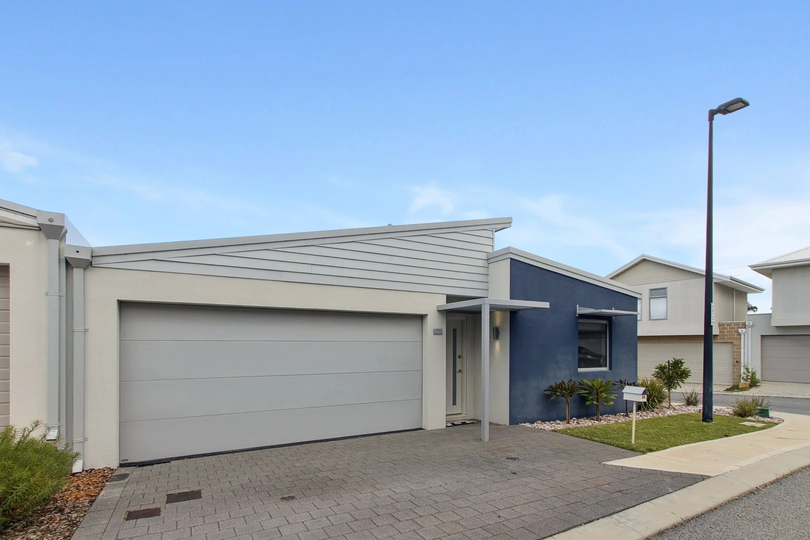 35 Emily Loop, Madeley WA 6065 photo 2