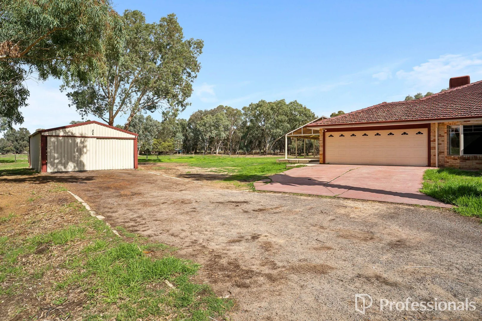 Additional image 3 of 31 Simmental Place, Oakford WA 6121