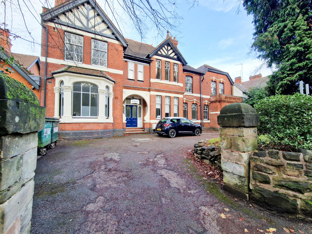 Salisbury Road Birmingham B13 k8JT