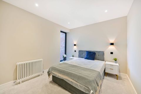 Foundry House, Wimbledon, London SW19, New home