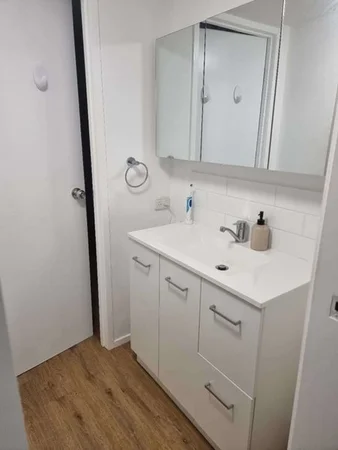 Additional image 5 of Unit 3  16-26 Waverley Street, Southport QLD 4215