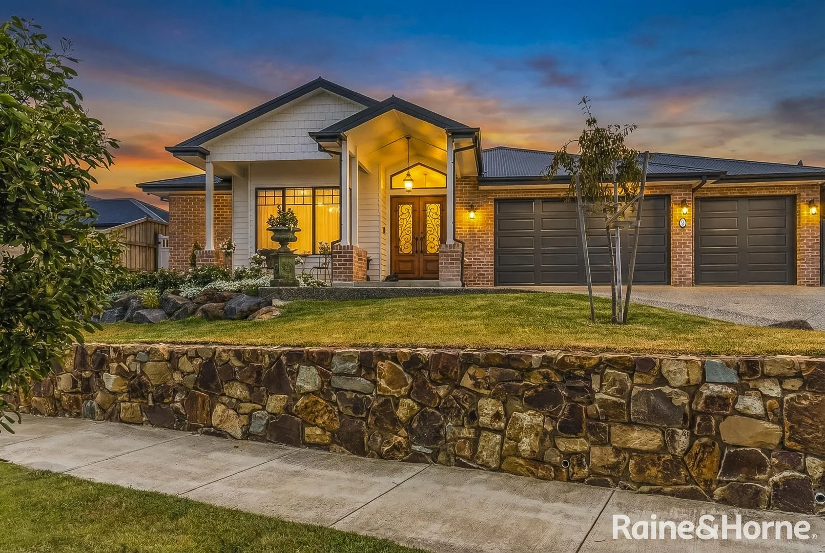 9 Richey Promenade, Gisborne VIC 3437